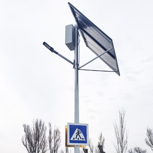 Комплект автономного вуличного освітлення на сонячній панелі SVC 6M 50/500