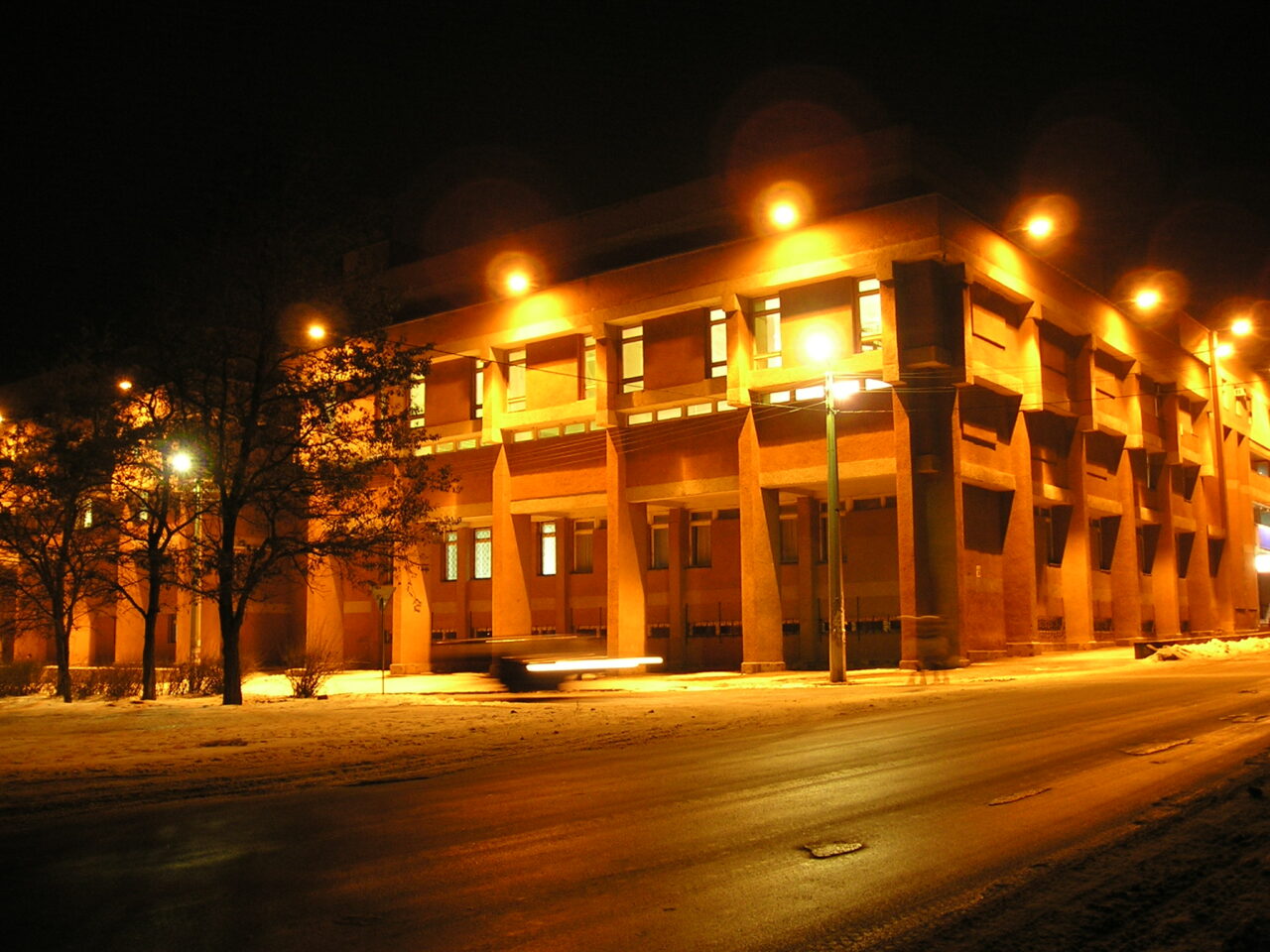 Фасадна підсвітка будівлі першого корпусу Києво-Могилянської Академії 2006р.