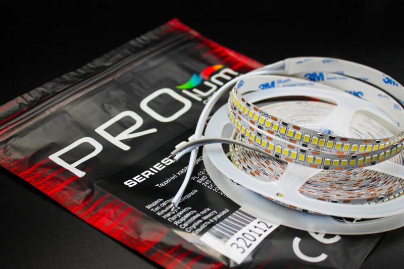 Світлодіодна LED стрічка PROlum™ 12V 19W 2835240 IP20 Series "SG", Білий (5500-6000K)